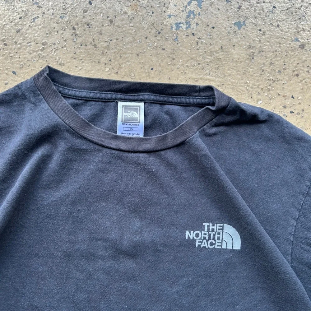 The North Face Mens Large Black Never Stop Exploring Graphic Tee 2000s Vintage